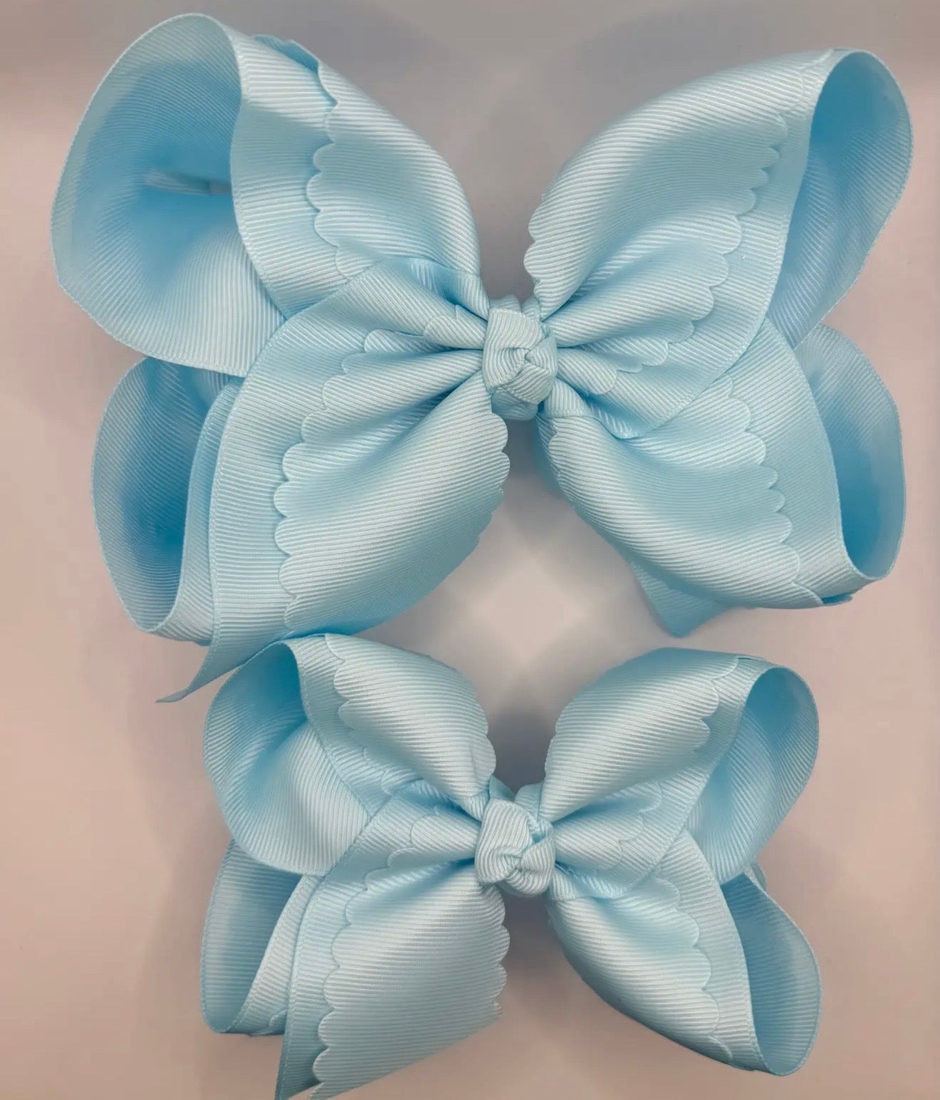 Blue Scallop Bow