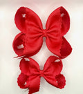 Red scallop bow