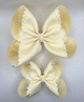 Ivory Scallop Bow